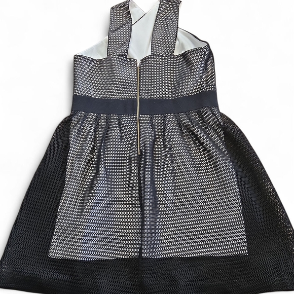 PLUS SIZE*****Jameela Jamil Dress in Black and White - Picture 2 of 6